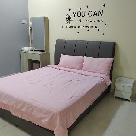 My Homestay Sitiawan - Astronaut Space House 8 Pax Екстериор снимка