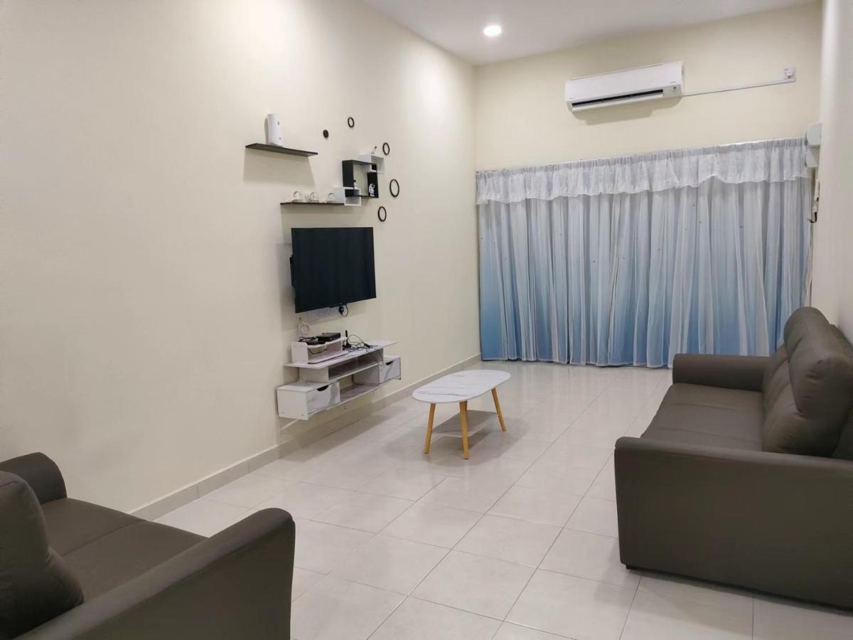 My Homestay Sitiawan - Astronaut Space House 8 Pax Екстериор снимка