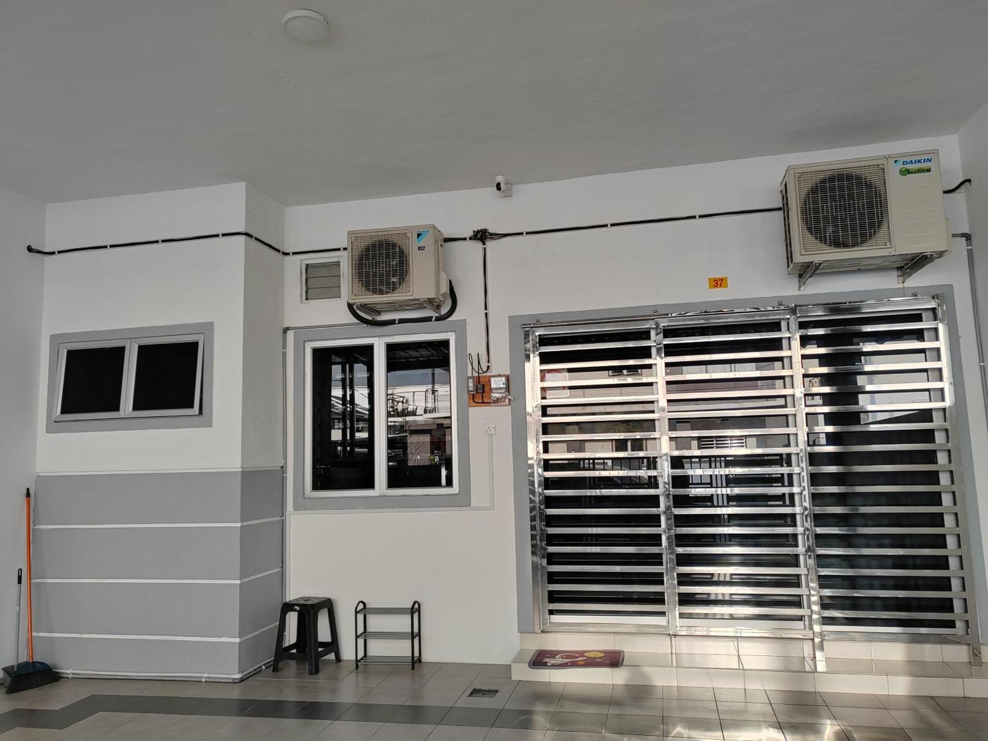 My Homestay Sitiawan - Astronaut Space House 8 Pax Екстериор снимка